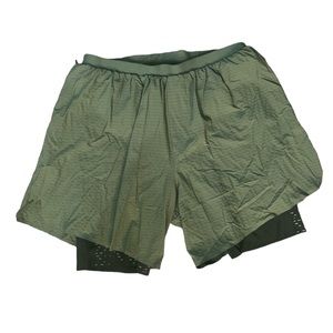 Lululemon Men’s Lined shorts | Gently Worn | M